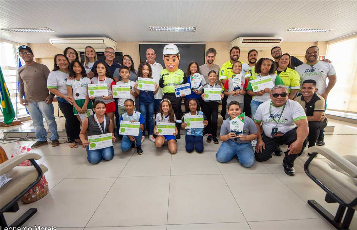 Aluna da Escola Olegário Maciel é a ganhadora do Projeto Bom Passeio